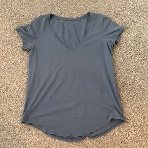 LULULEMON love V neck tee shirt